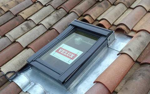 COUVREUR POSE DE VELUX 33